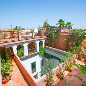 Marélia Riad