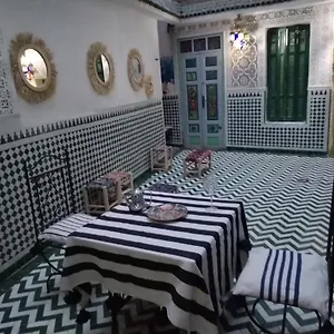 Guest house Dar Sarsar Artistic Music
